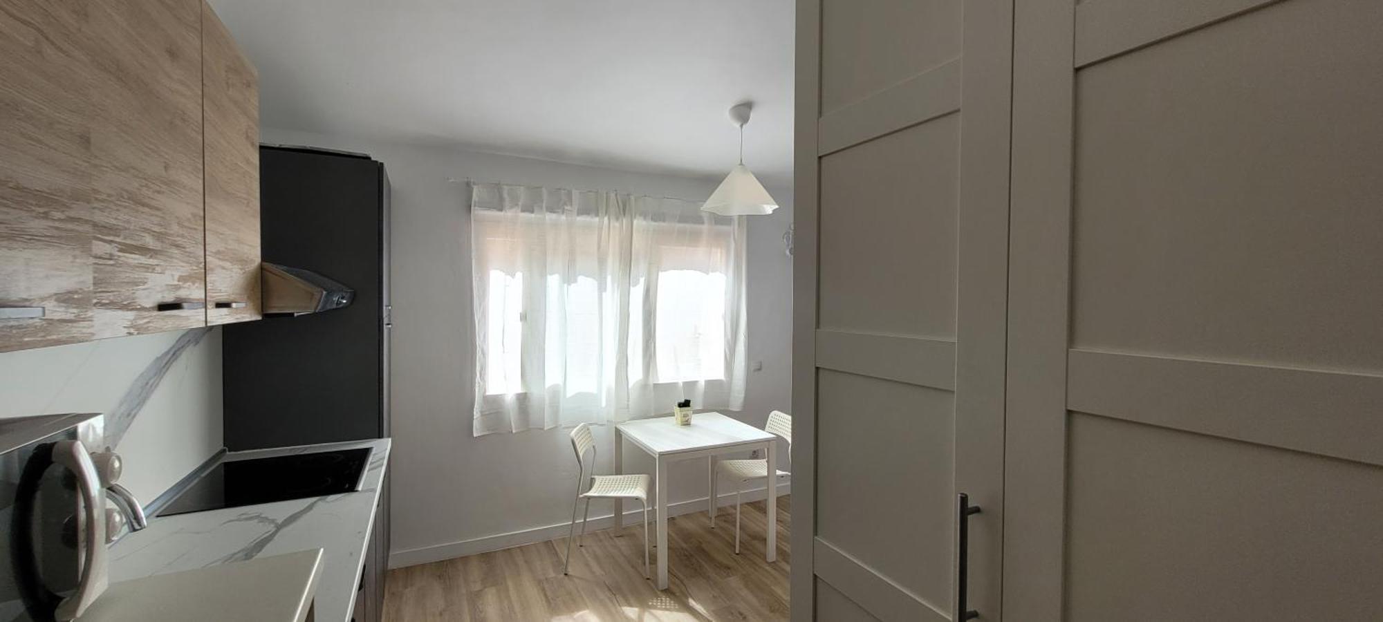 Estudio En Torremolinos - La Carihuela - Wifi 365 Mbps - Fire Stick Amazon - Playa A 50 Metros
