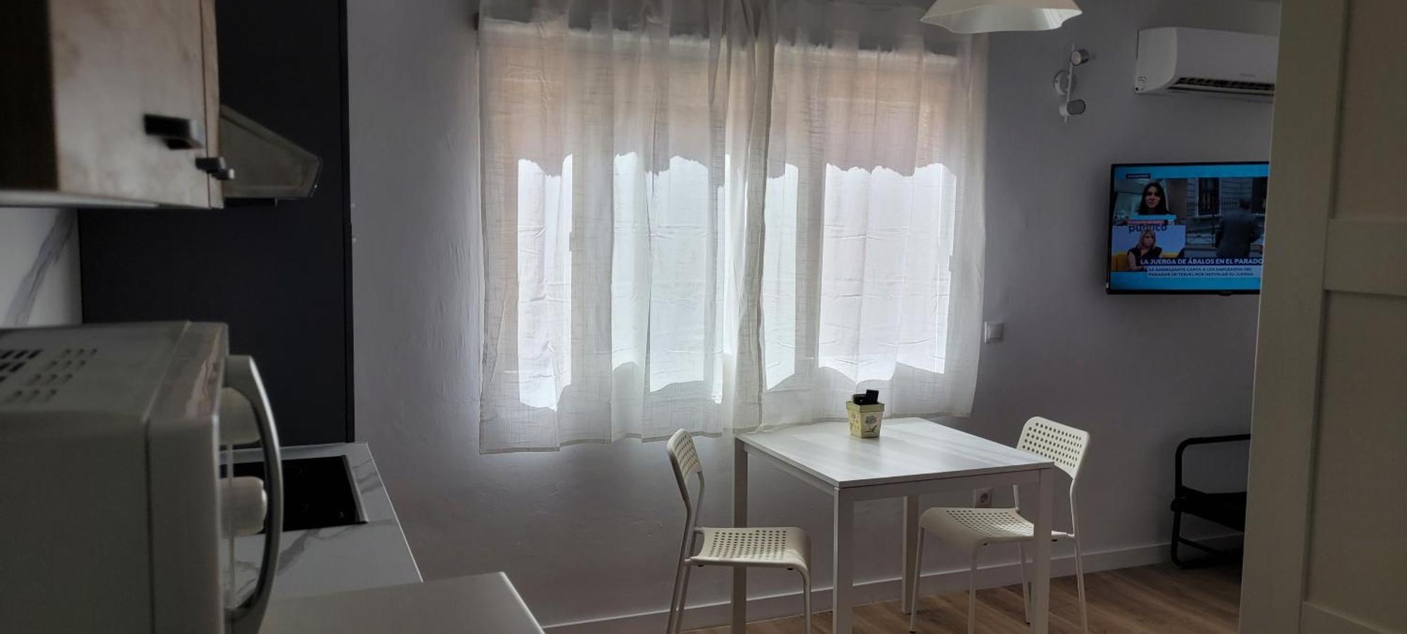 Estudio En Torremolinos - La Carihuela - Wifi 365 Mbps - Fire Stick Amazon - Playa A 50 Metros * Torremolinos