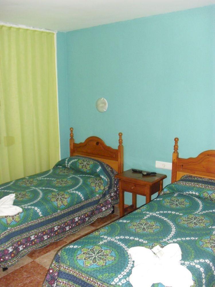 Virgen Del Rocio Ii Guest house 2*