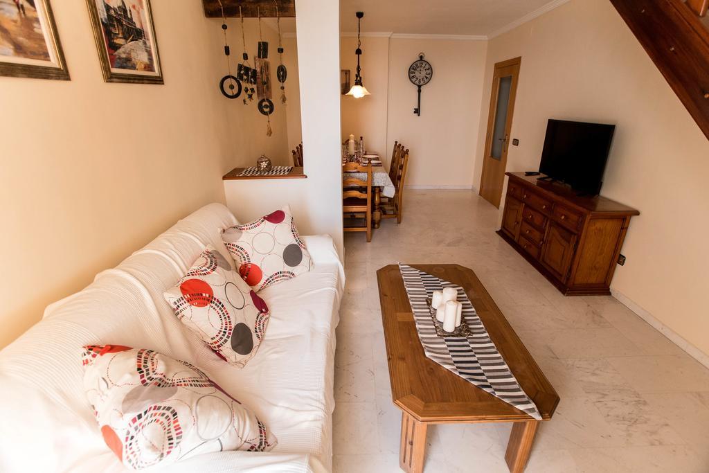 Deluxe Sea View Apartment *