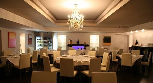 Anos 50 Hotel 2*