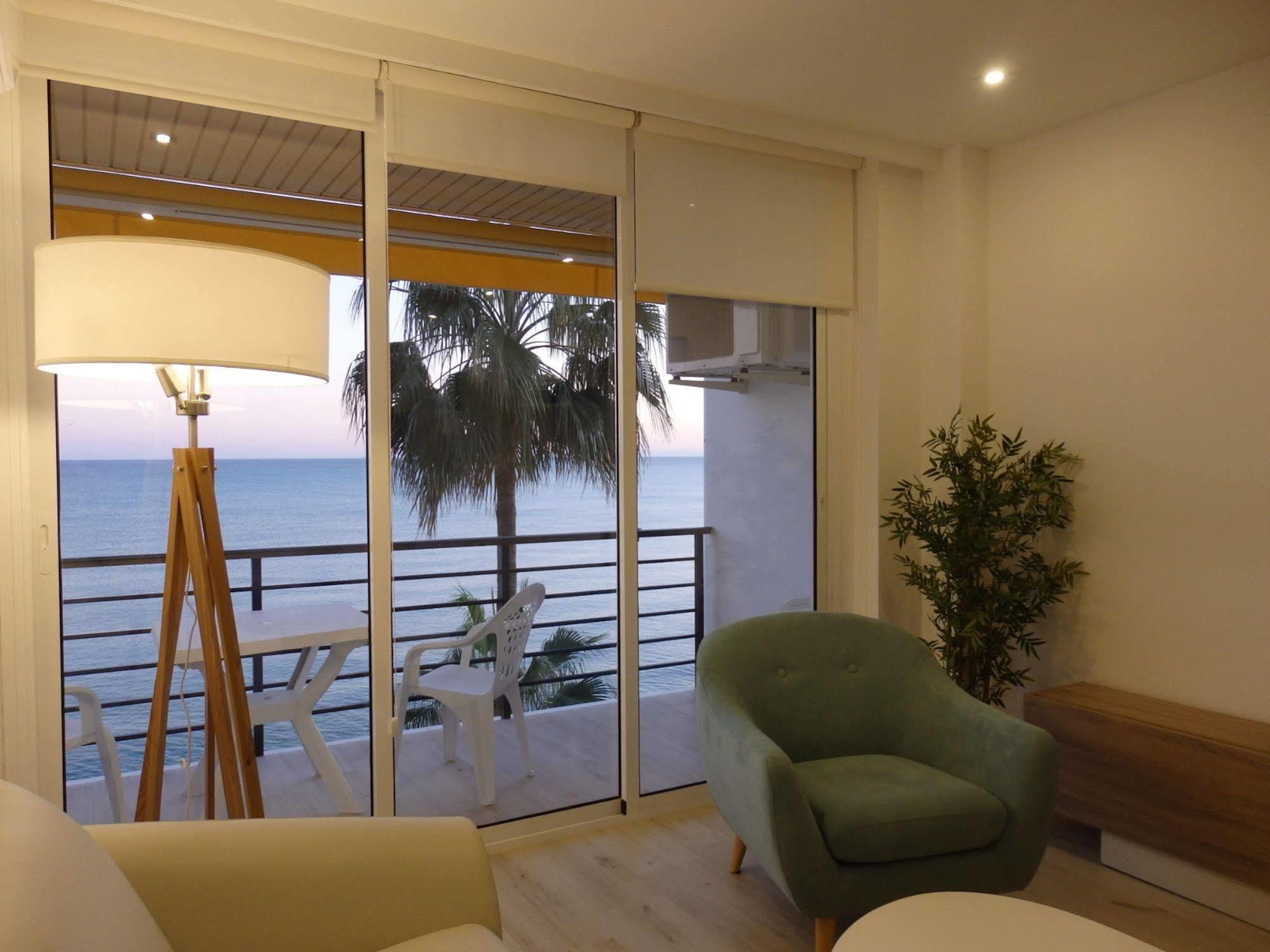 Waterfront Santa Clara Hotel 3*