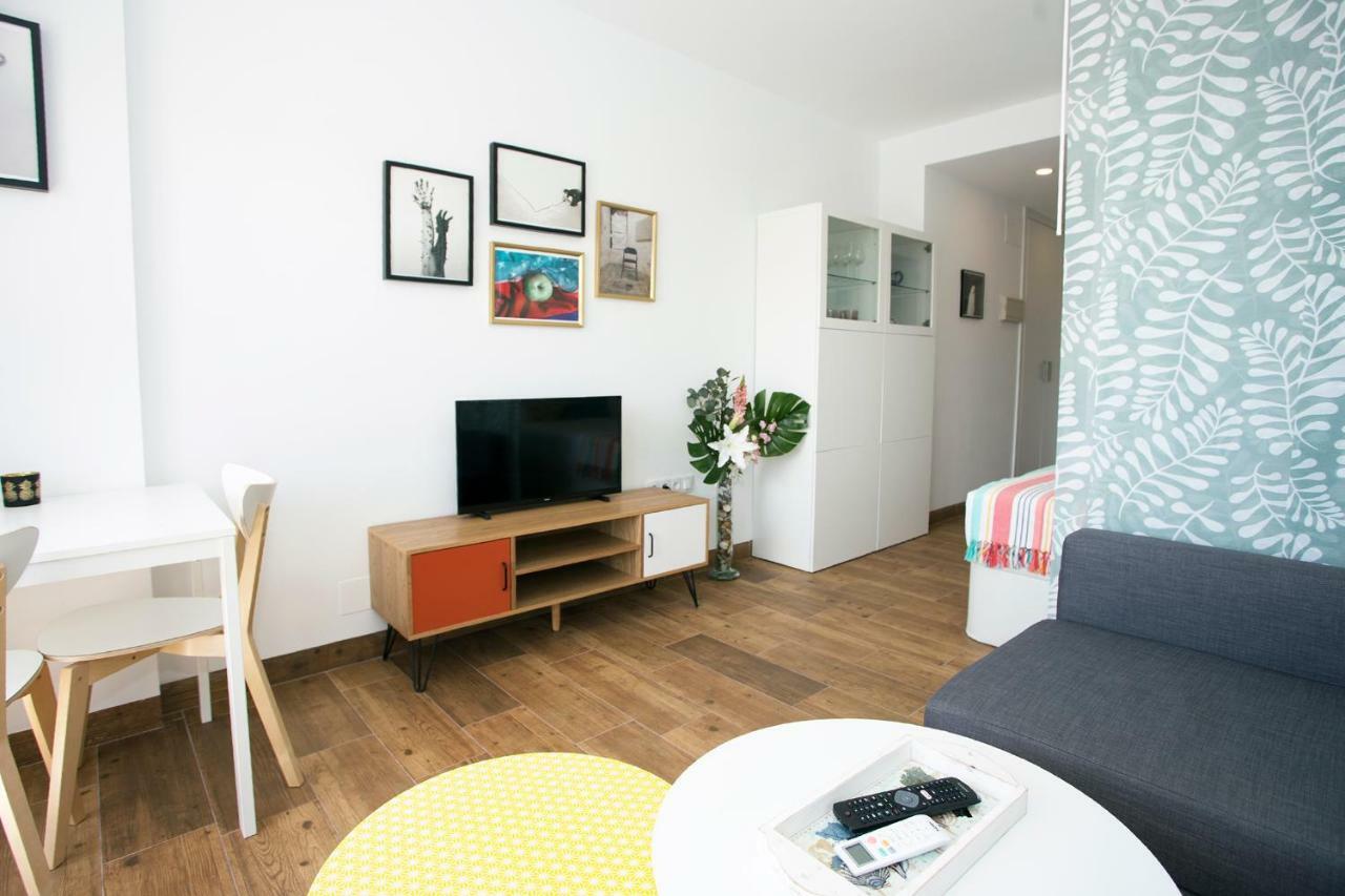 Lovely, Quiet & Center Sea Views Appartement
