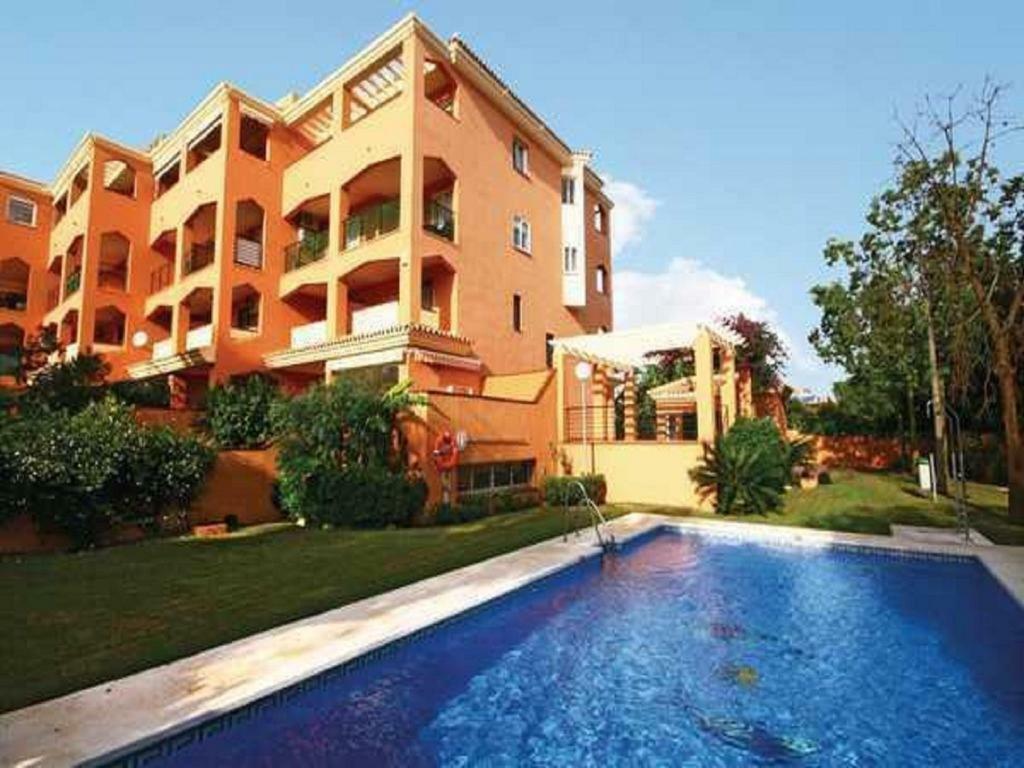 Apartamento Con Piscina En * Torremolinos