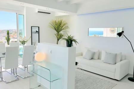 Apartment Loft Del Mar - Charming Luxury At La Roca Torremolinos
