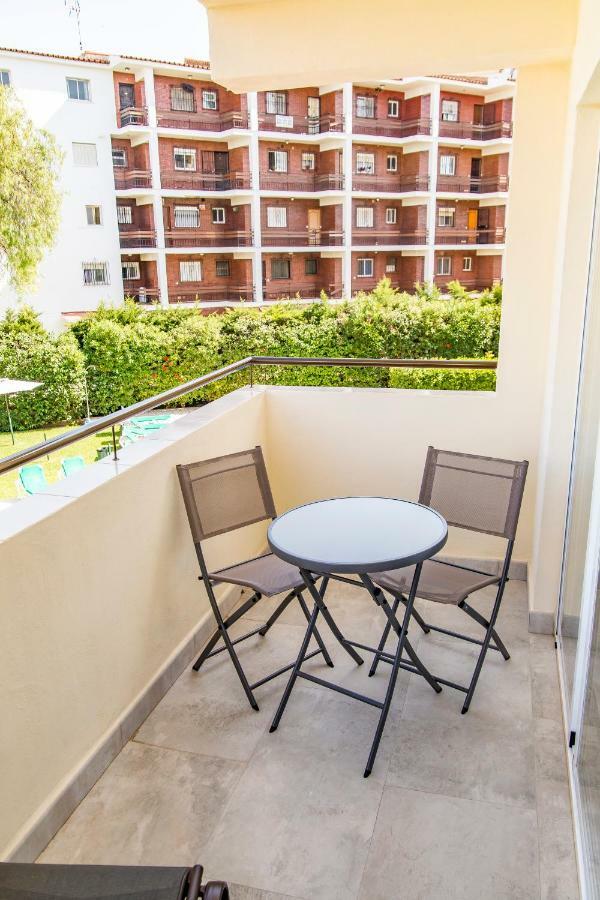 New Near The & Train Station In Club Playa Flores Apartamento Torremolinos