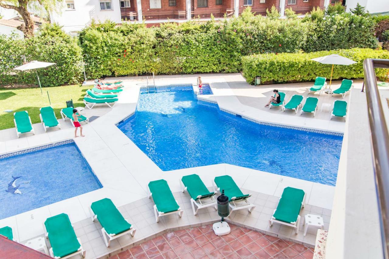 New Near The & Train Station In Club Playa Flores Apartamento