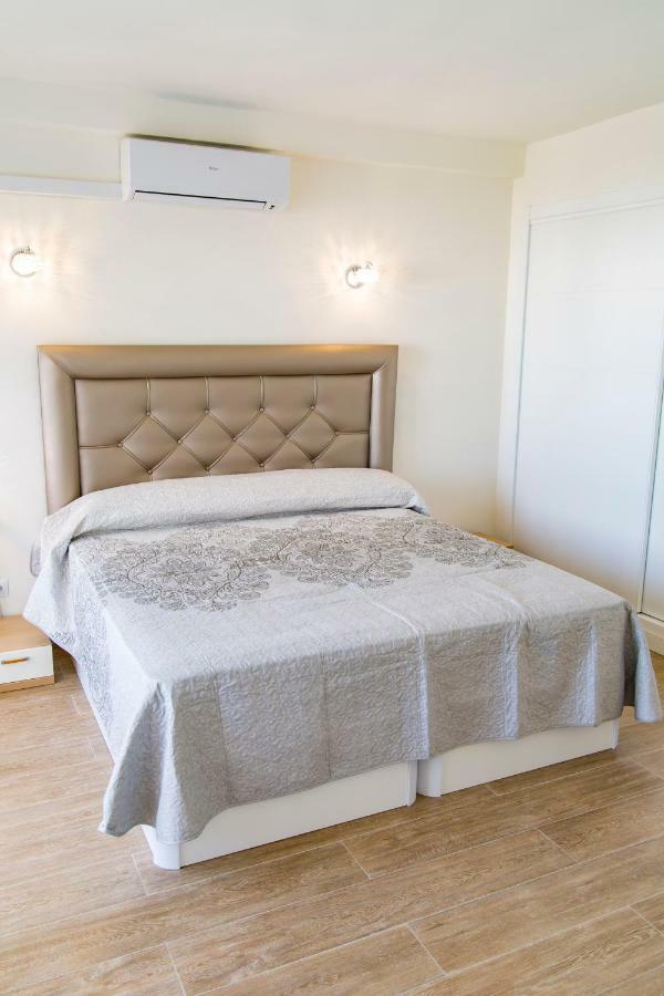 New Near The & Train Station In Club Playa Flores Torremolinos