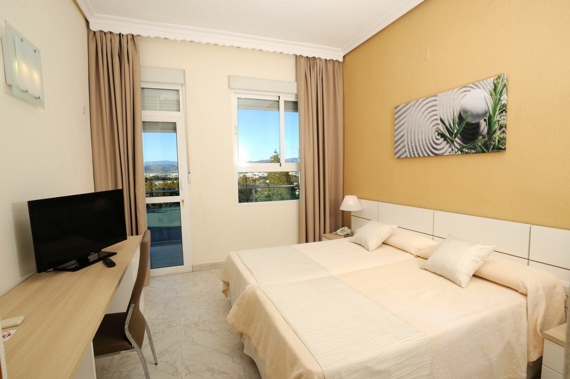 Hotel Complejo Rosales 2*