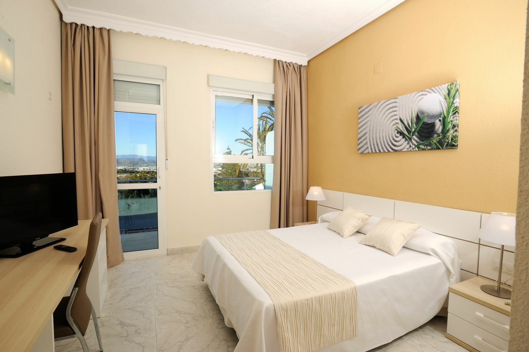 Hotel Complejo Rosales