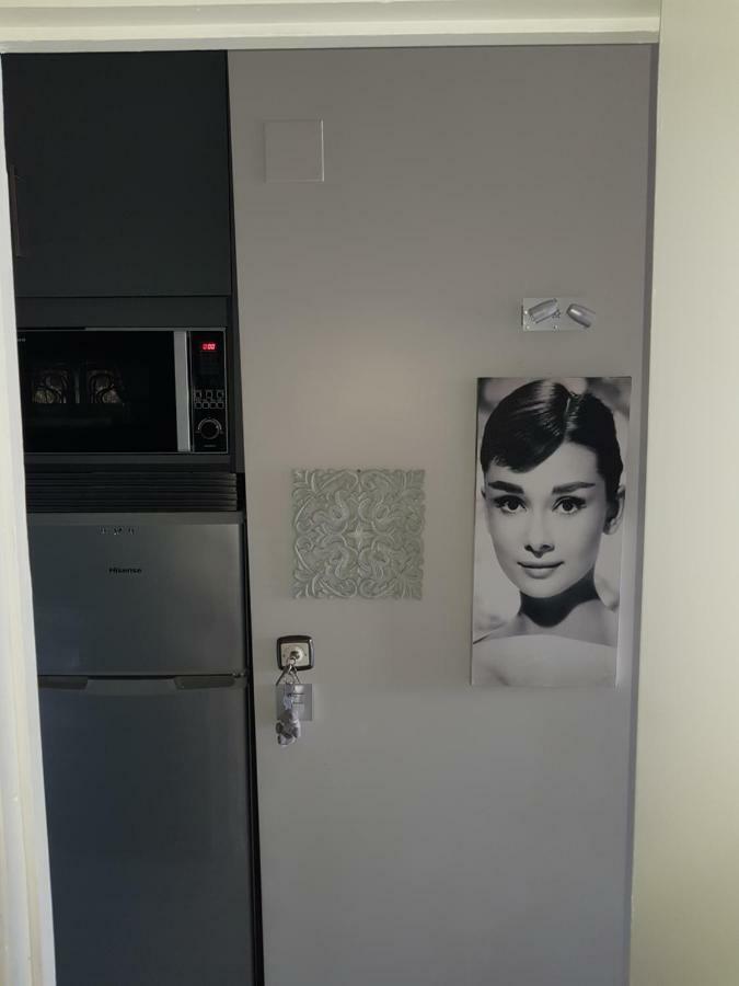 Studio Apartment *