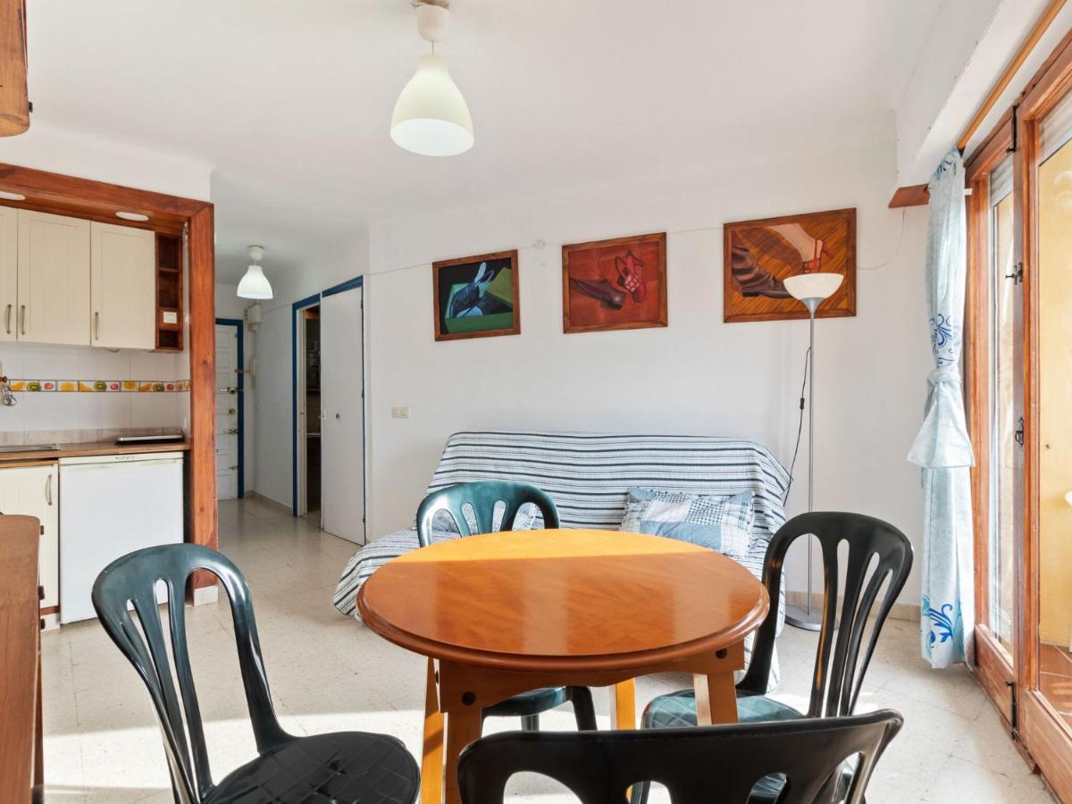 With A Garden And Balcony For Weekend Getaway Сasa de vacaciones